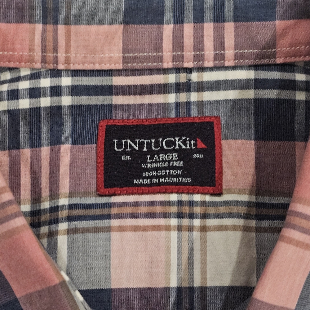 UNTUCKit Wrinkle Free Button Down L - Picture 3 of 5